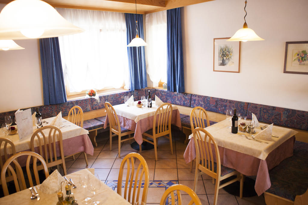 Gasthaus Abram Ora / Auer Eksteriør billede