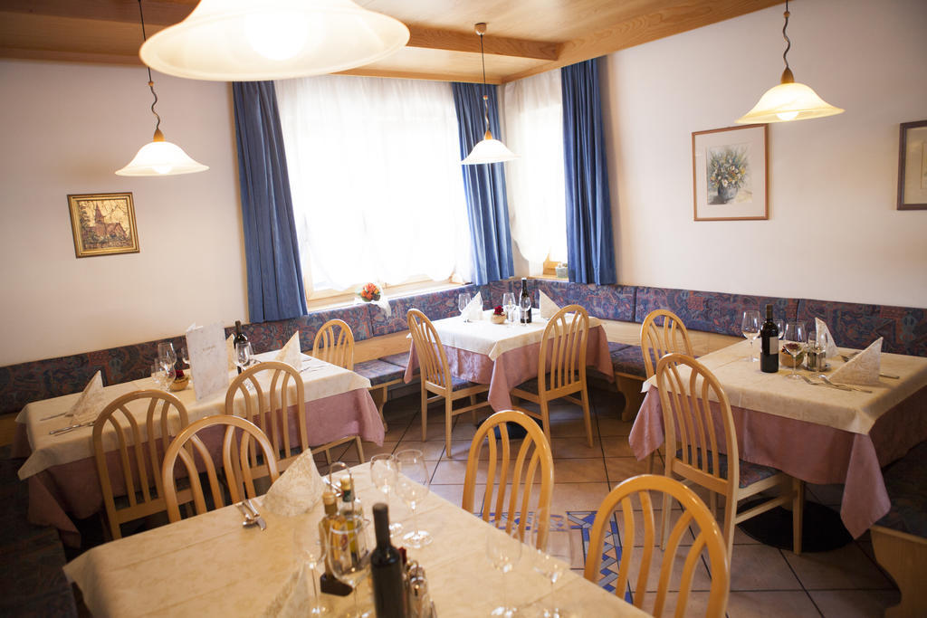 Gasthaus Abram Ora / Auer Eksteriør billede